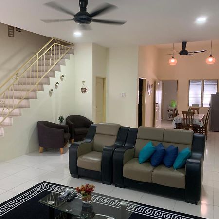 Zillqayyim Homestay Seri Iskandar Exterior photo